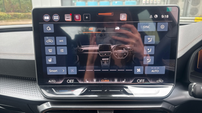 CUPRA Leon 1.5 eTSI 150 V2 5dr DSG [18Inch  alloy] Petrol Hatchback - Image 24